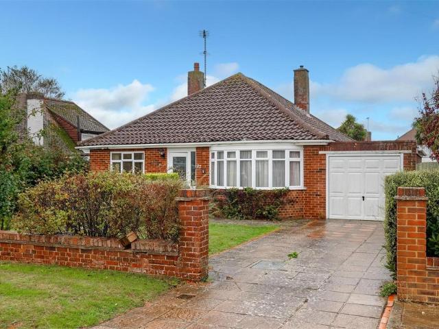 Bungalow for sale in Rustington, Arun