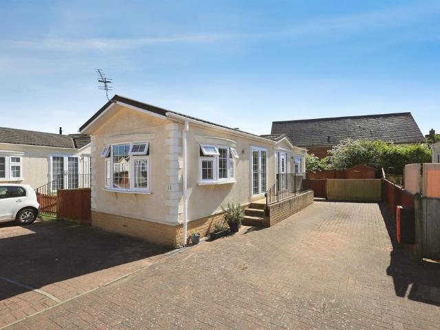 Park Home for sale in Cross In Hand, East Sussex