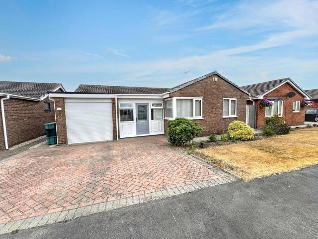 Bungalow for sale in Kinmel Bay, Wales