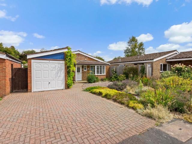 Bungalow for sale in Wendover, Buckinghamshire