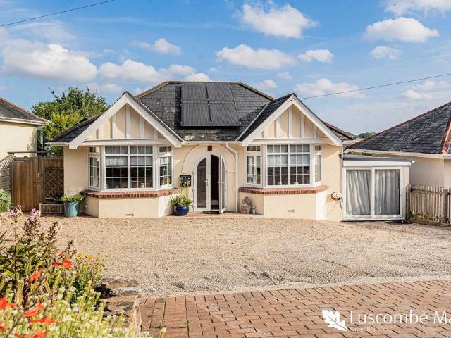Bungalow for sale in Follaton, Strode