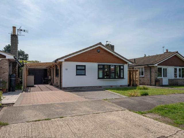 Bungalow for sale in High Field, York