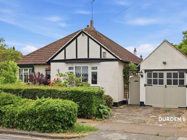 Bungalow for sale in Alton Barnes, Essex