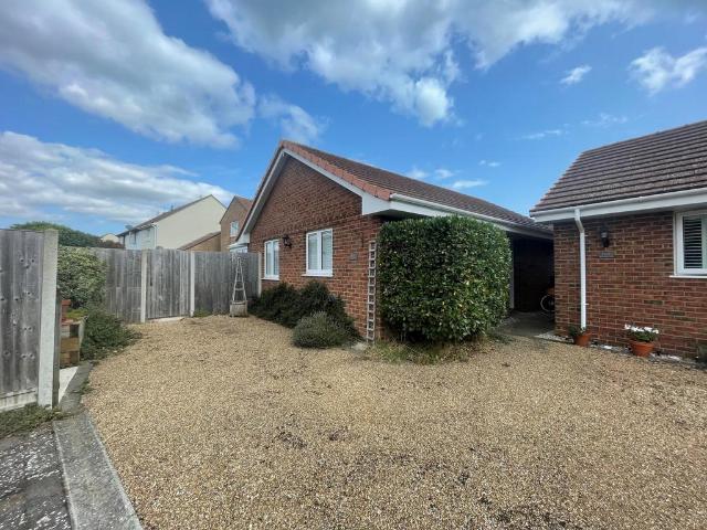 Bungalow for sale in Ash, Kent