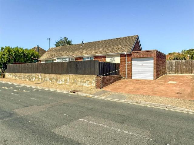 Bungalow for sale in Wick, Clapham