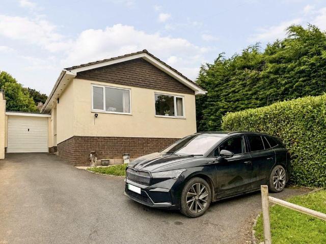Bungalow for sale in Strode, Devon