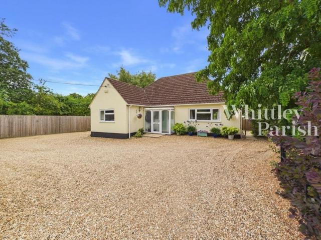 Bungalow for sale in Bedingfield, Suffolk