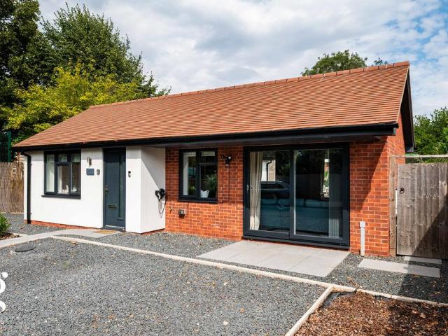 Bungalow for sale in Portfields, Lower Bullingham