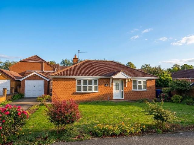 Bungalow for sale in Marton, West Lindsey