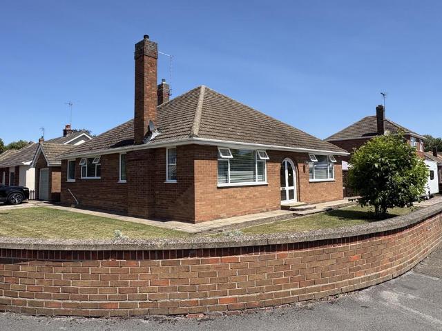 Bungalow for sale in Clay Lake, Gosberton Clough