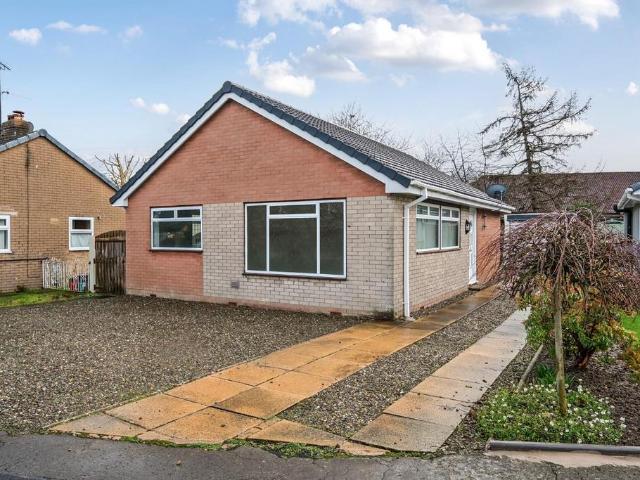Bungalow for sale in Guilsfield