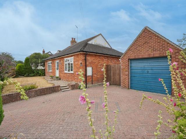 Bungalow for sale in Dromore, Oxfordshire