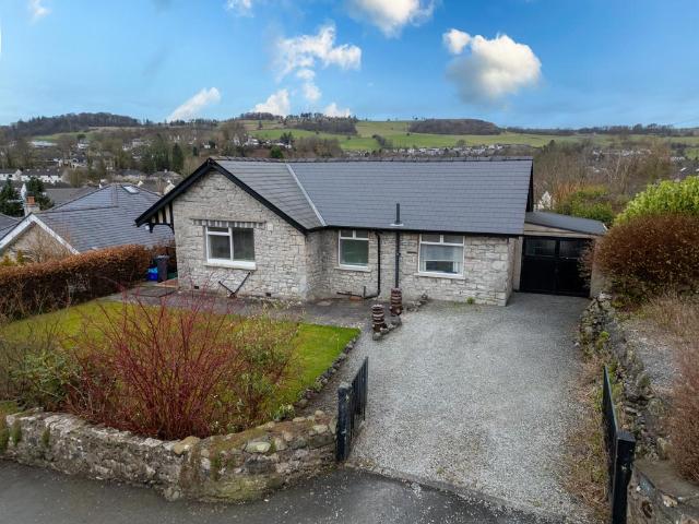 Bungalow for sale in Flookburgh