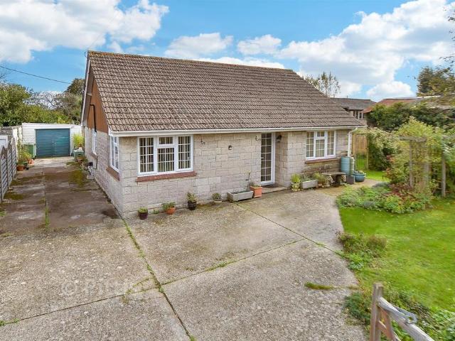Bungalow for sale in Newbridge, Shalfleet