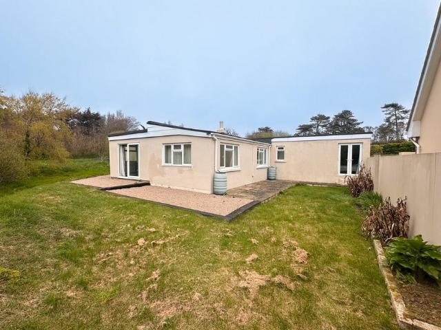 Bungalow for sale