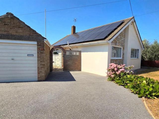 Bungalow for sale in Stokesby, Norfolk