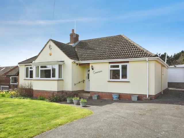 Bungalow for sale in Fordham Heath, Essex