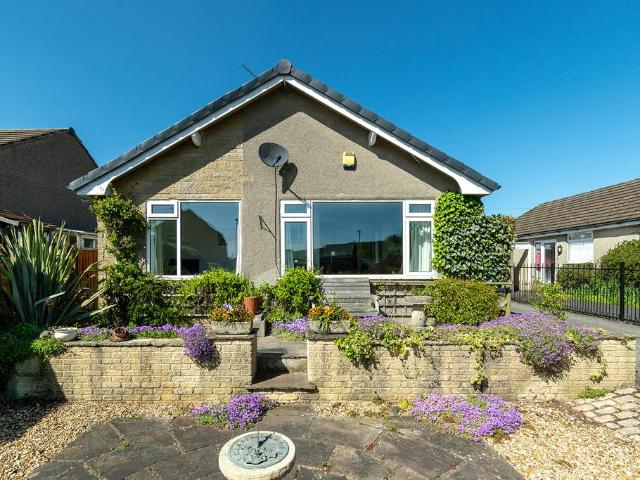 Bungalow for sale in Greenfoot, Settle