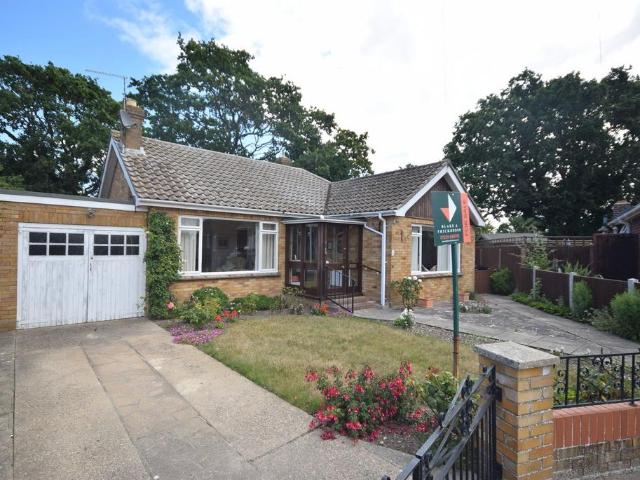 Bungalow for sale in Clacton-on-Sea, Tendring