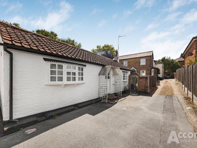 Bungalow for sale in Navestock Side, Essex