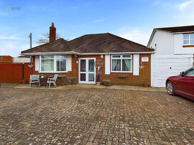 Bungalow for sale in Kettlebrook, Staffordshire