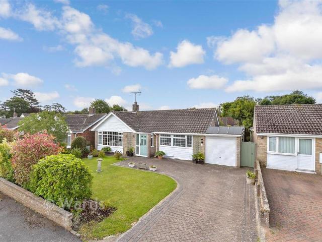 Bungalow for sale in Folkestone, Kent