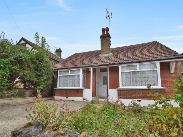 Bungalow for sale in Snodhurst, Chatham