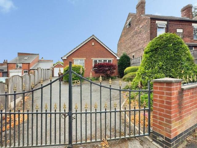 Bungalow for sale in Caldermill, East Midlands