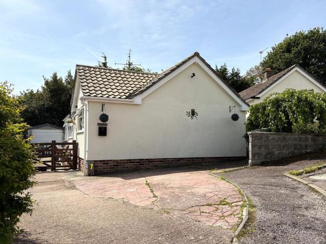 Bungalow for sale in Seaton, Budlake