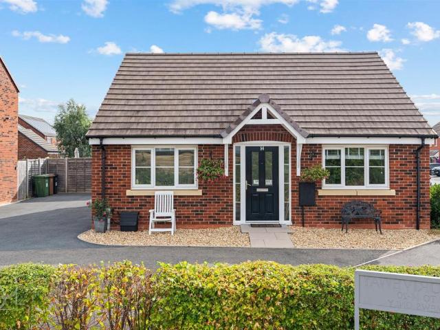 Bungalow for sale in Crookhill, Worcestershire