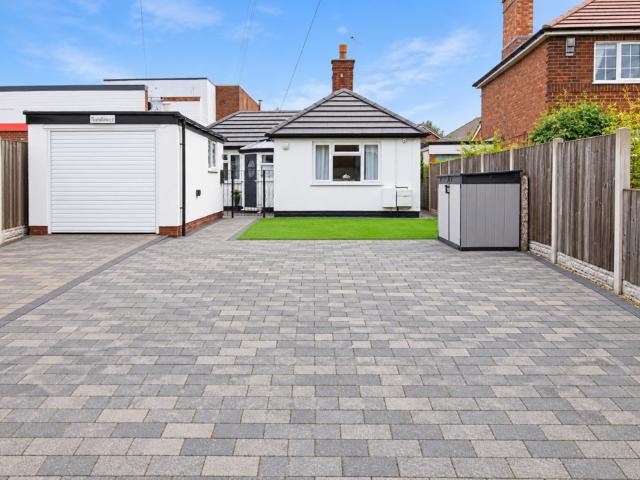 Bungalow for sale in Broken Cross, Cheshire West and Chester