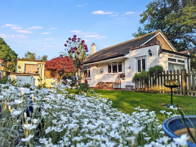 Bungalow for sale in Holme Low, Seaville