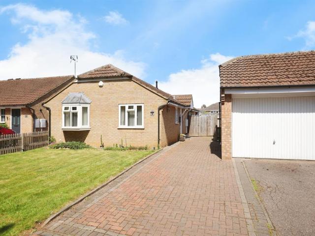 Bungalow for sale in Middleton Cheney, Northamptonshire