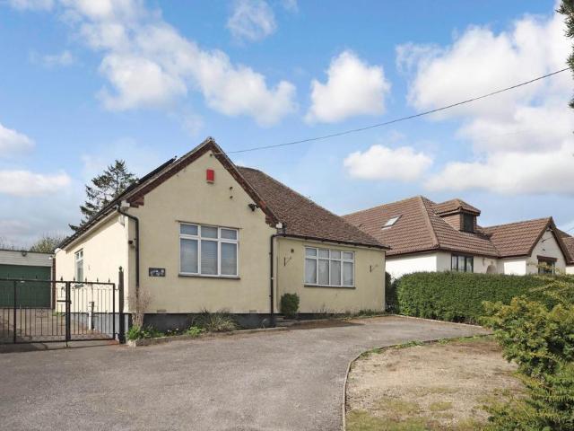 Bungalow for sale in Edlesborough, Buckinghamshire