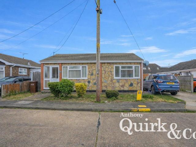 Bungalow for sale in Leigh Beck, Essex