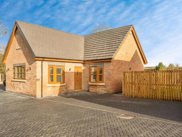 Bungalow for sale in Broughton, North Lincolnshire