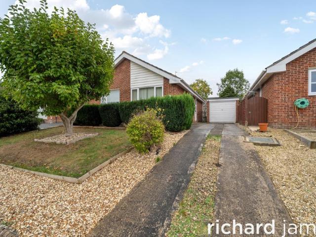 Bungalow for sale in Greenmeadow, Swindon