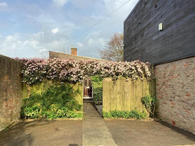 Bungalow for sale in Cleadon, Tyne And Wear