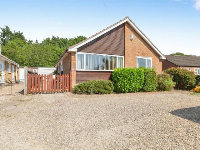 Bungalow for sale in Stanford On Avon, Leicestershire
