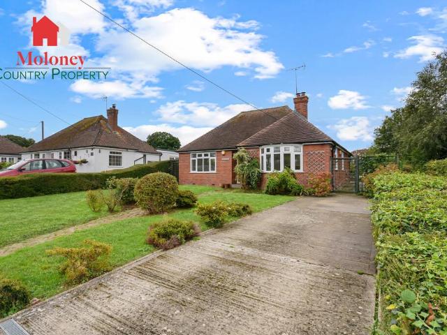 Bungalow for sale in Iden, Rother