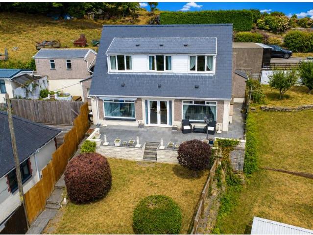 Bungalow for sale in Cwm-nant-gwynt, Crumlin