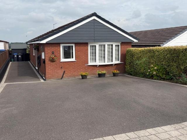 Bungalow for sale in Kingsley Moor, Staffordshire