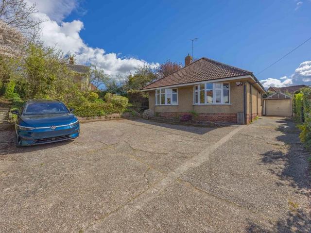 Bungalow for sale in West Monkton, Somerset