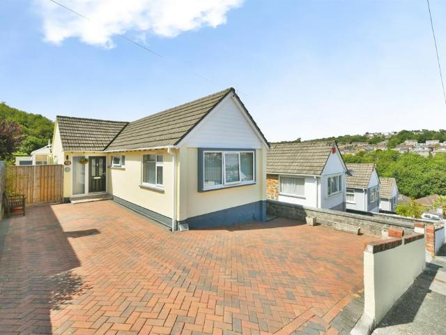 Bungalow for sale in Mount Wise