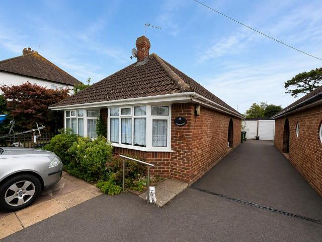 Bungalow for sale in Bersted, Clapham