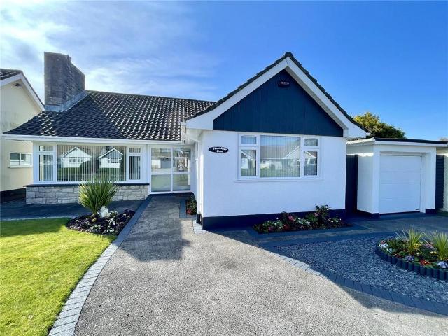 Bungalow for sale in Highcliffe