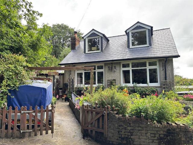 Bungalow for sale in Bancffosfelen, Pontyberem