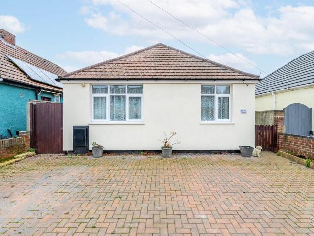 Bungalow for sale in Eastbridge, Suffolk