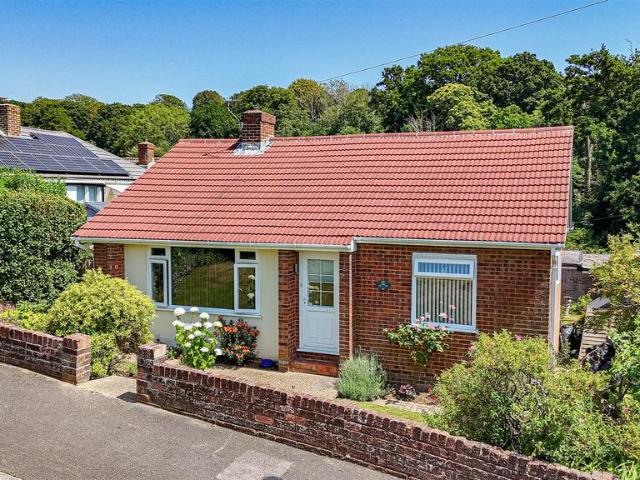Bungalow for sale in Blacklands, Guestling Green