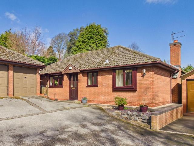 Bungalow for sale in Gedling